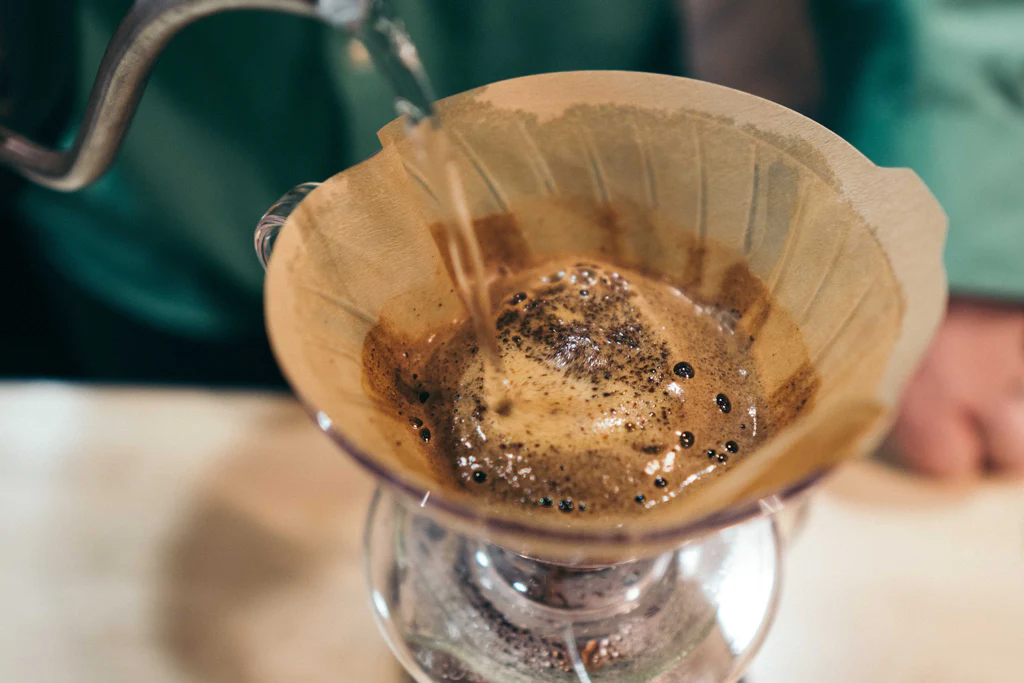 Brewing the kopi luwak coffee