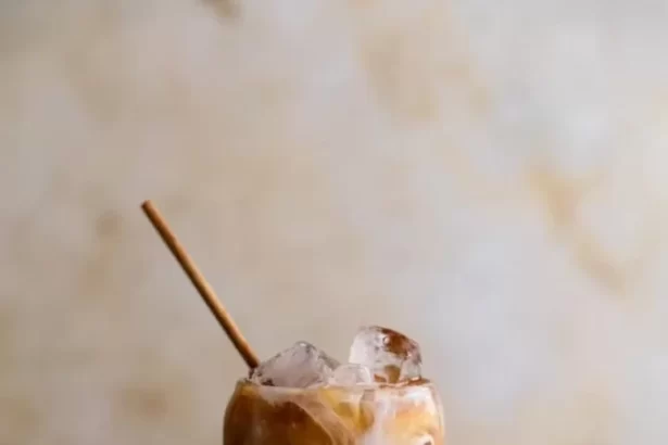 Caramel Iced Coffee: Deliciously Refreshing Pick-Me-Up