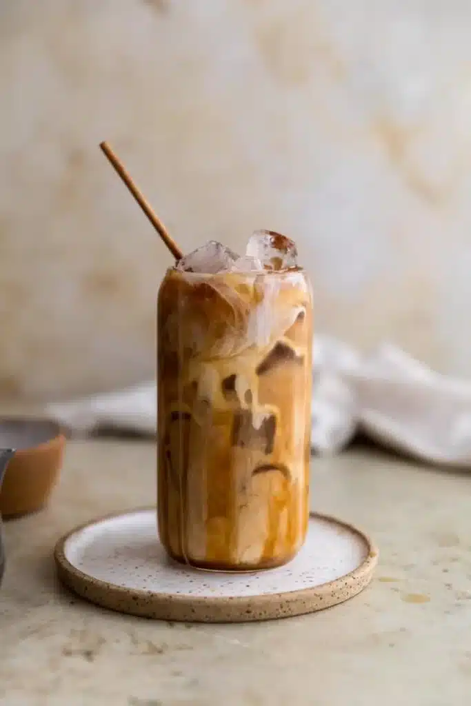 Caramel Iced Coffee: Deliciously Refreshing Pick-Me-Up